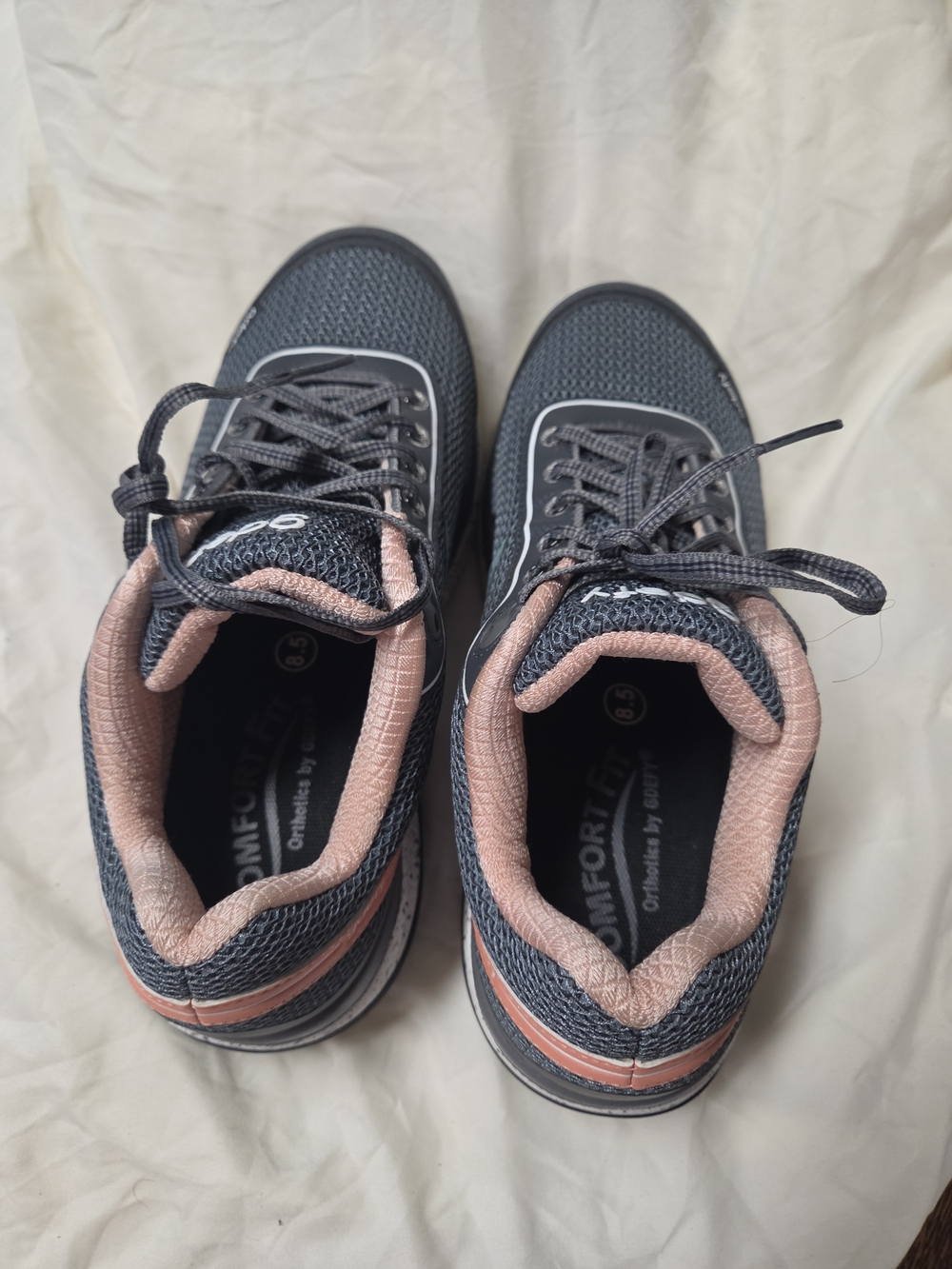 Gravity Defyer Comfort Lace-Up Women's Grey and Pink Sneakers